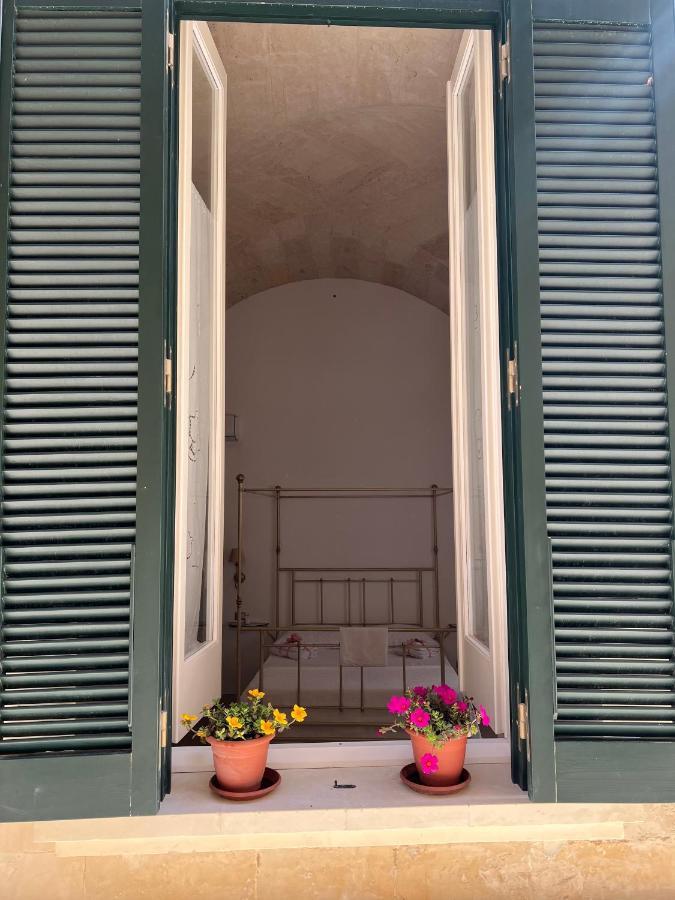Bed and Breakfast Lo Scrigno Barocco Лечче Экстерьер фото